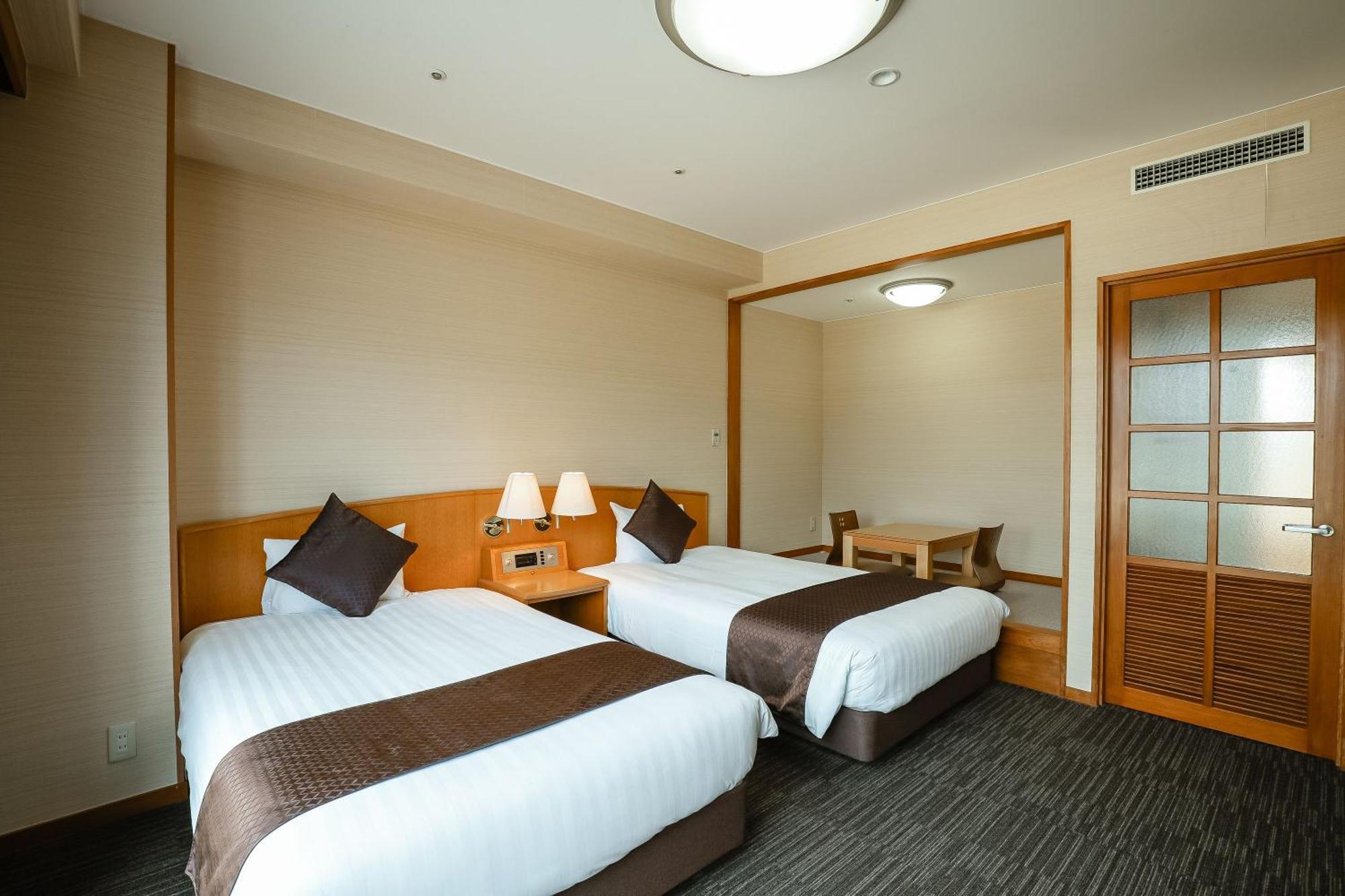 Ryokan Kamenoi Kochi 4*