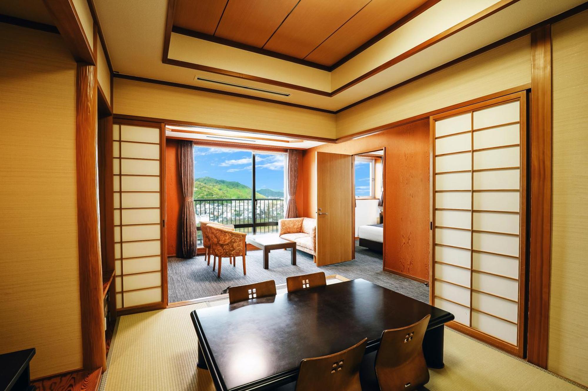 Kamenoi Kochi 4*