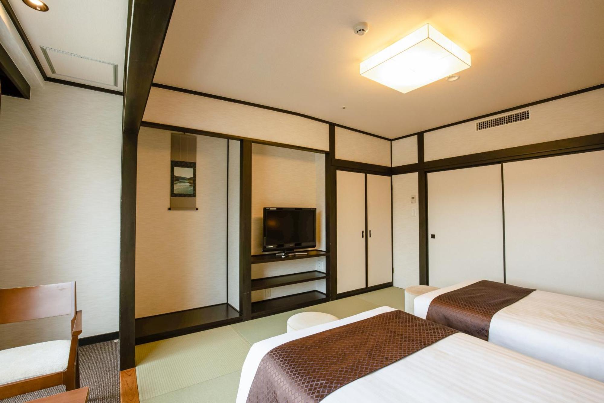 Ryokan Kamenoi Kochi 4*